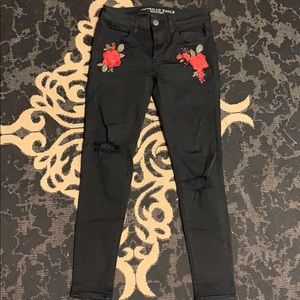 Embroidered rose AEO Jeggings